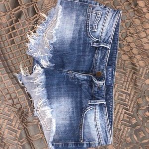 Cutoff jean shorts
